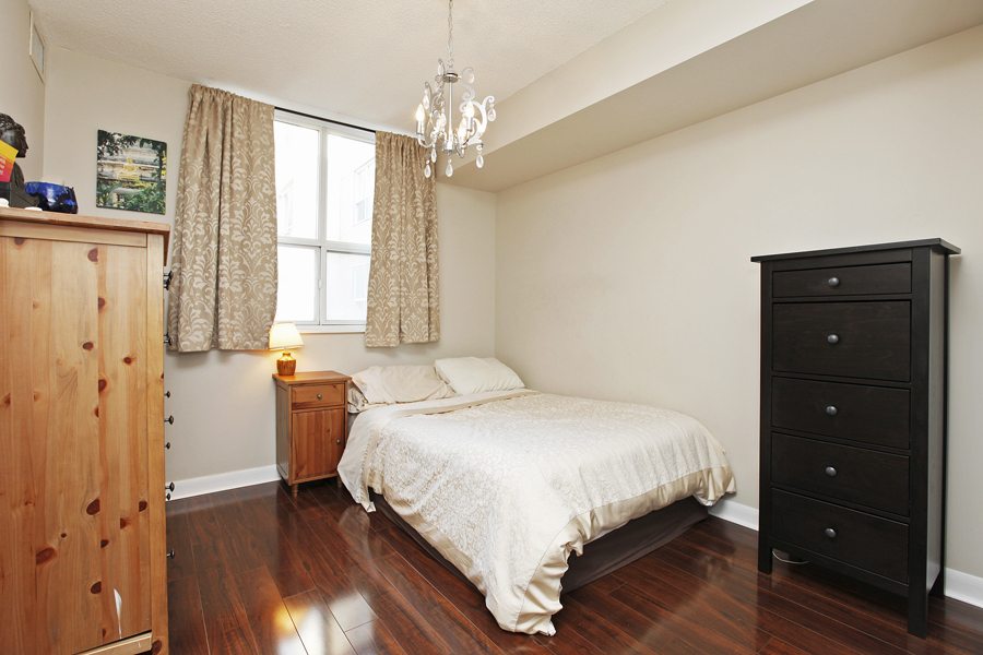 The Richmond Toronto Condo for Sale Bedroom