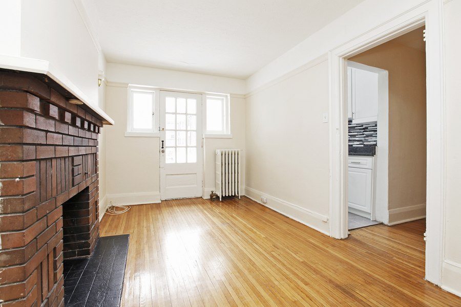 189 Vaughan Road Living Room3