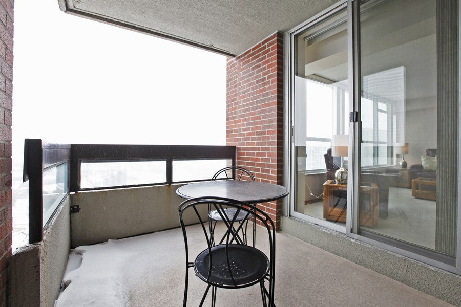 2365 Kennedy Road Condo for Sae Balcony