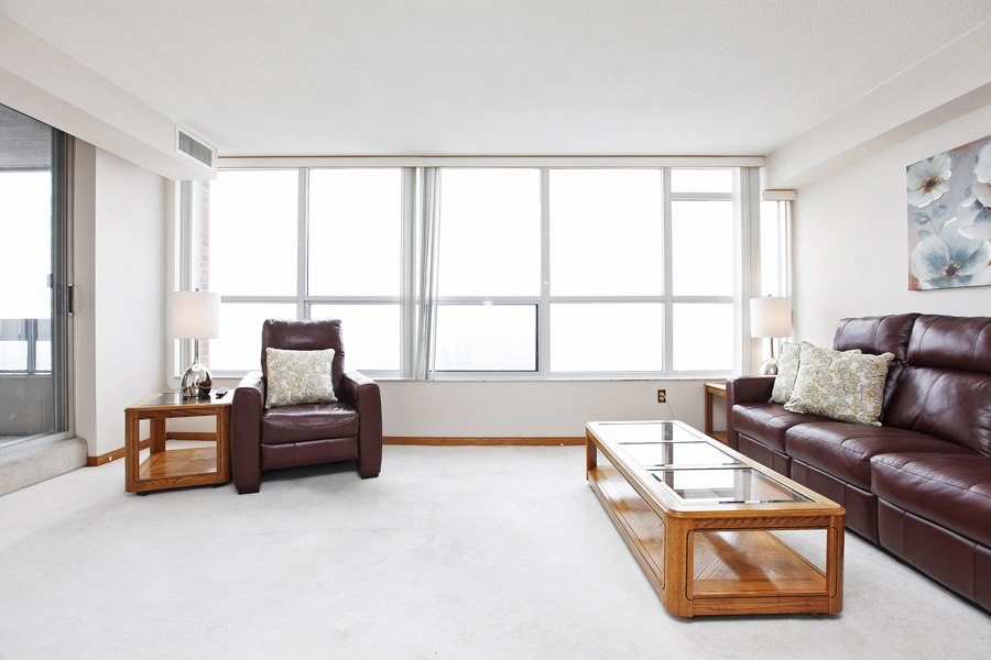 2365 Kennedy Road Condo for Sale Windows