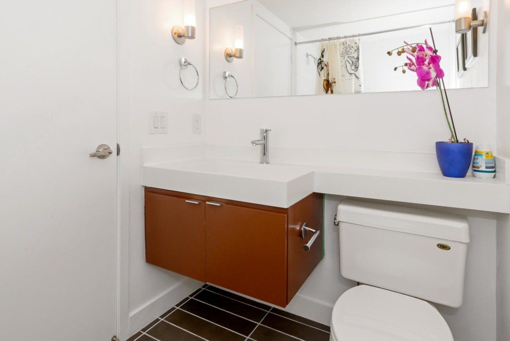 4K Spadina Condo