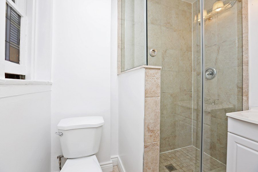 Toronto 2 bedrooms for Rent