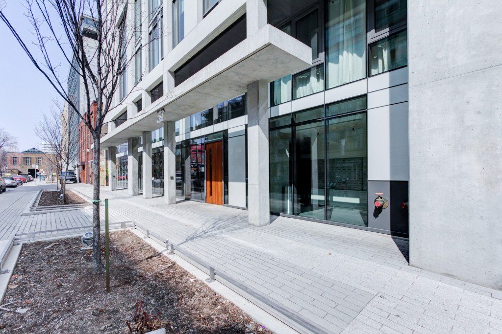 Thirty-Camden for lease