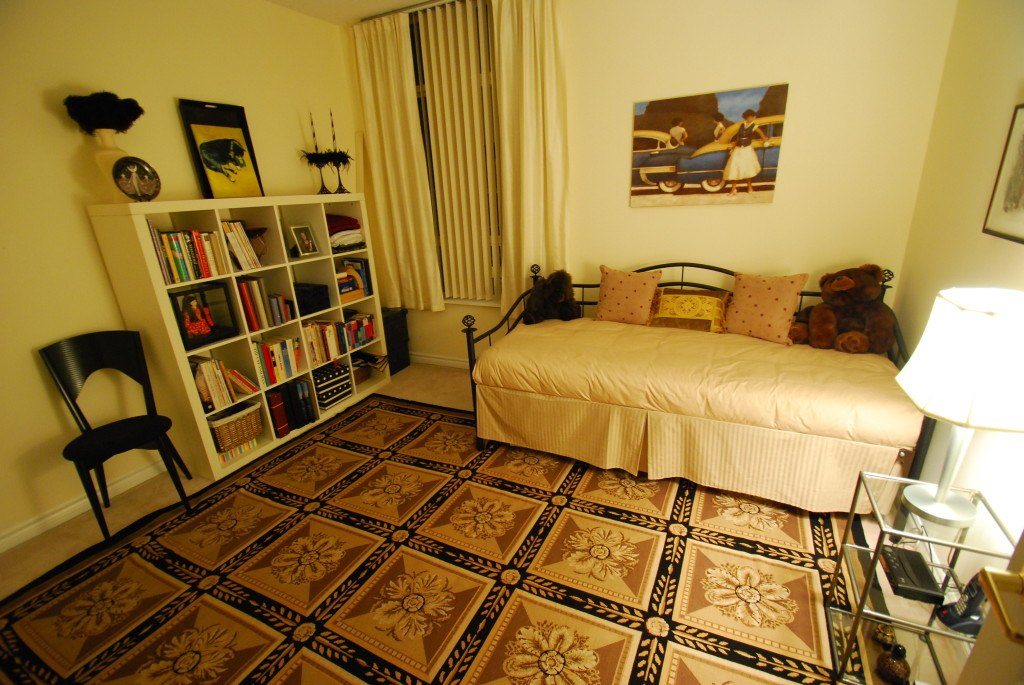 Immaculate Condo at 1 Deer Park in Toronto