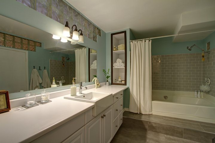 115 Manning for Sale