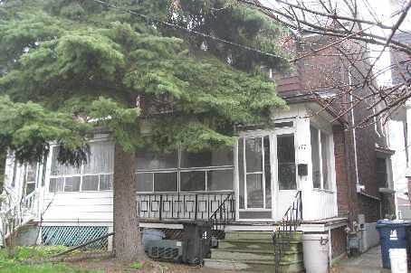 177 Galley Ave - Roncesvalles Century Home SOLD by the BREL team (8)