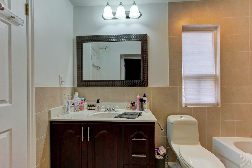 2 bedroom for lease toronto