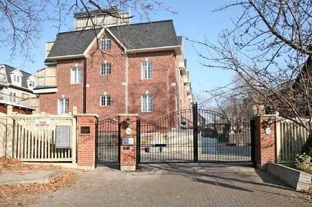 36 Rusholme Pk Cres 24 - Little Italy townhouse SOLD by the BREL team (1)