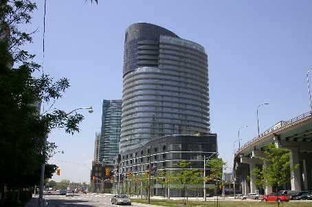 38 Dan Leckie Way #523 (2)
