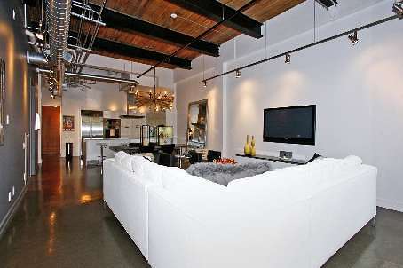 43 Hanna Unit 115 (2)