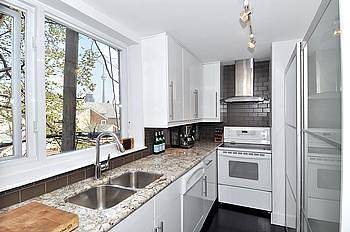 75 Markham #12 - Oxford on Markham SOLD by the BREL team (4)