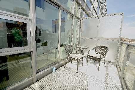 824-637-lake-shore-tip-top-lofts-6