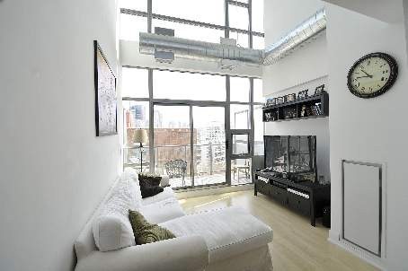 824-637-lake-shore-tip-top-lofts-9