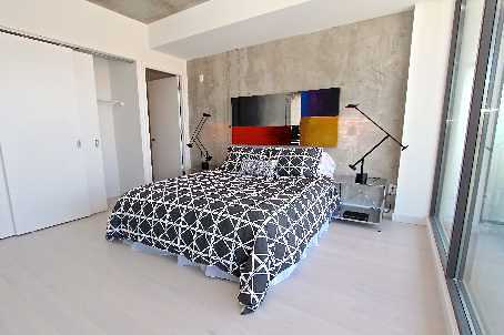 90 Broadview Leslieville Loft