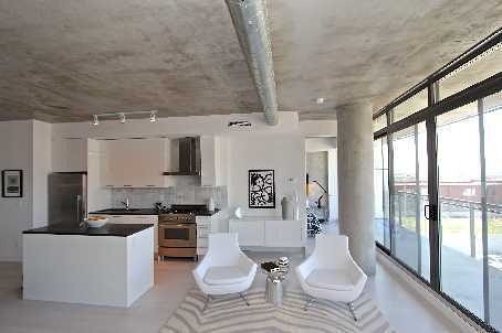 90 Broadview Loft