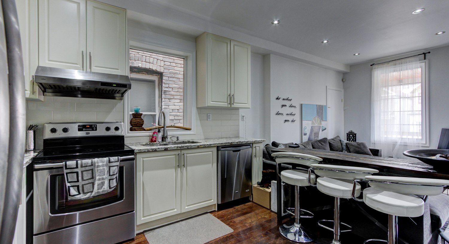 For lease in Leslieville!