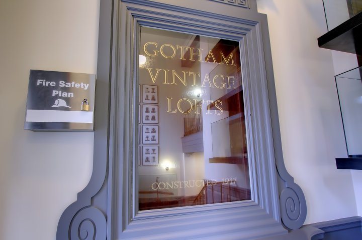 Gotham Lofts - 781 King W #514 (18)