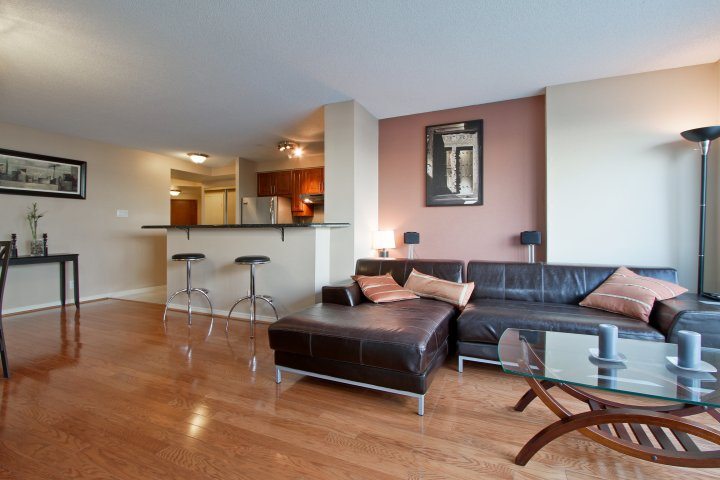 Waterfront Condo - 307-10 Yonge (10)