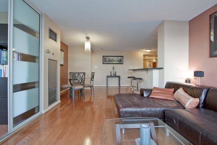 Waterfront Condo - 307-10 Yonge (11)