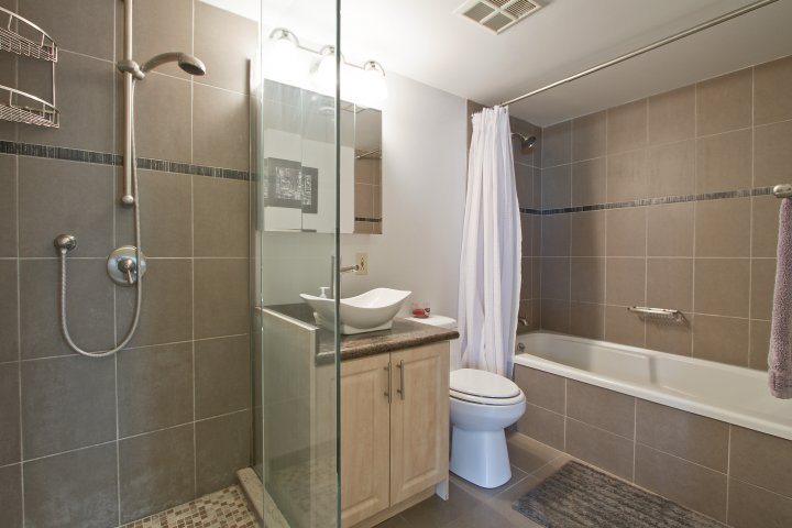 Waterfront Condo - 307-10 Yonge (20)