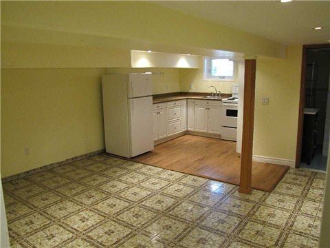 Semi-detached home toronto