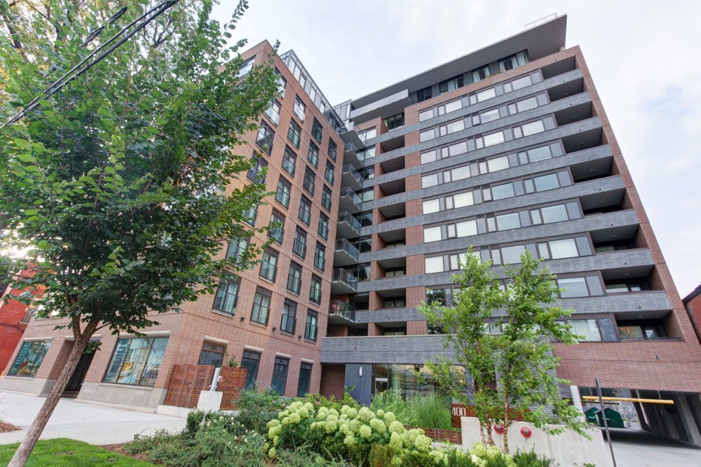 400 Wellington West Condos