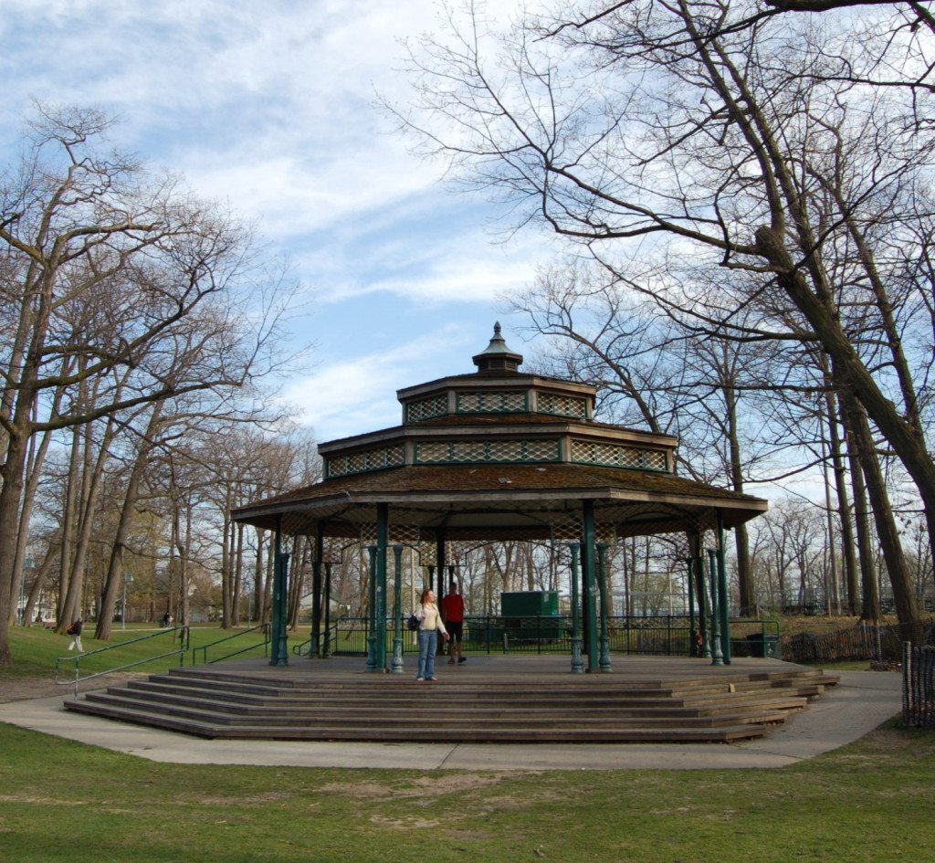 Beaches_Gazebo_Kew_Gardens