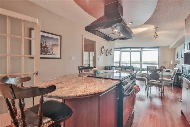 Waterfront Communities Condo