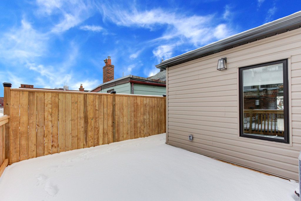 Deck_726_Richmond_St_W_2_WEB