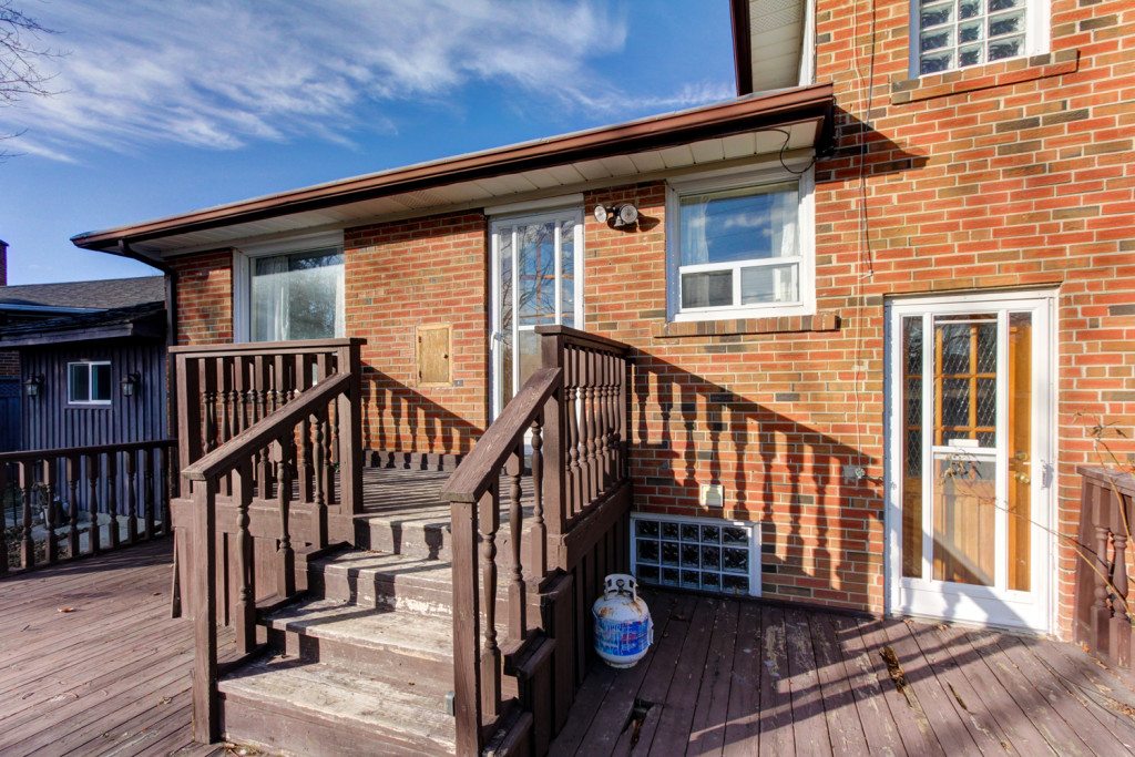 For Lease Newtonbrook