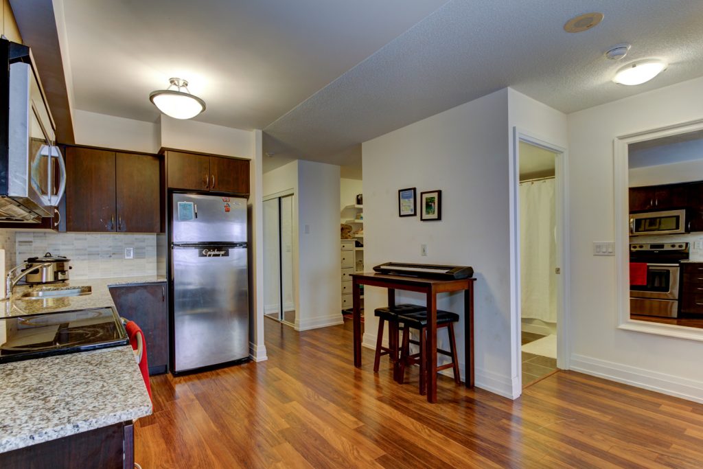 Condos for Lease 1 De Boers