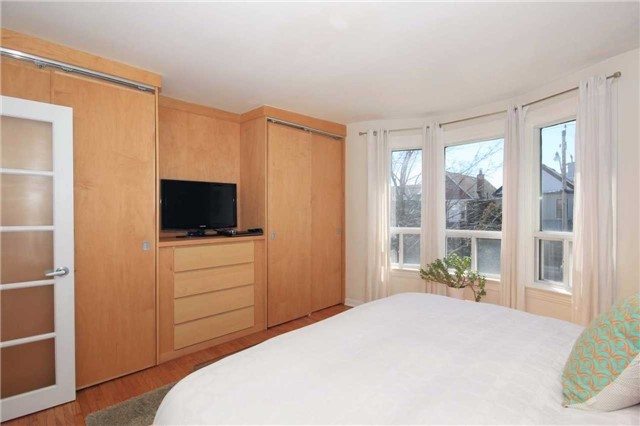 Junction Triangle Sold Homes