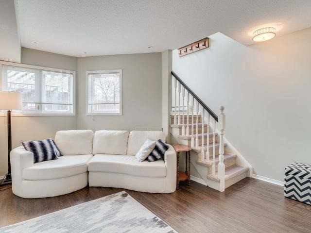 Townhomes Dufferin Grove Toronto