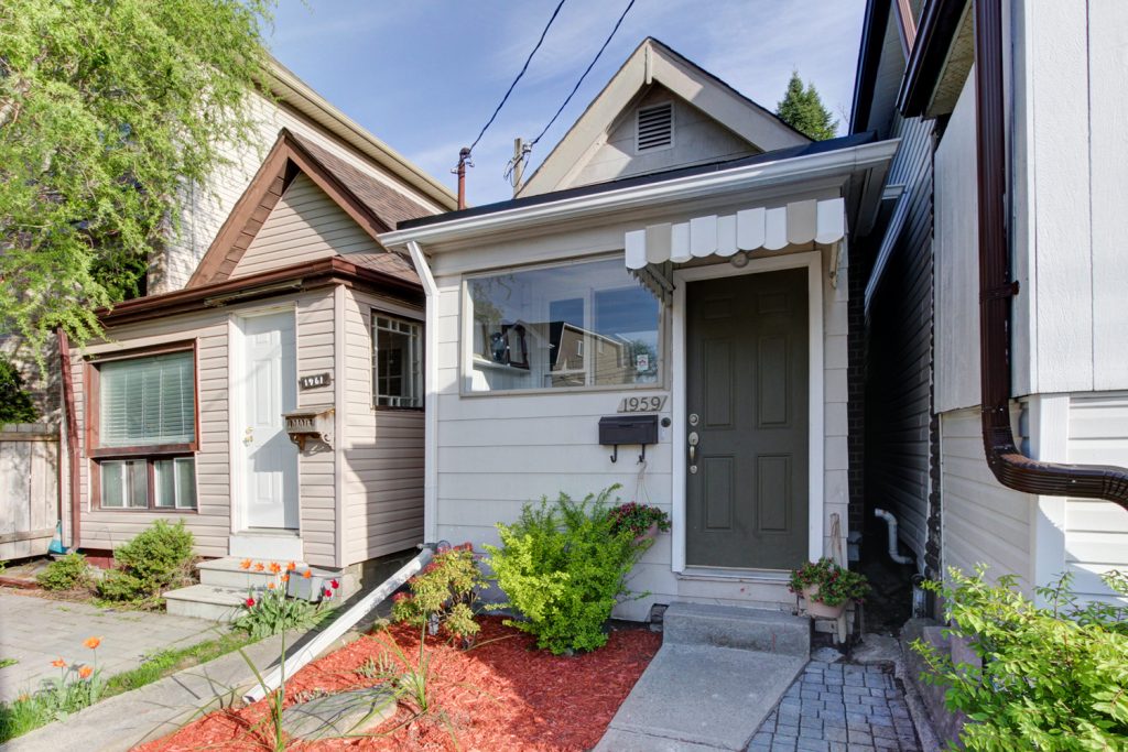 Bungalows for Sale Toronto The Beach