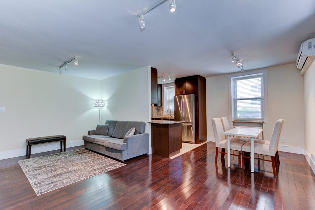 For lease by BREL