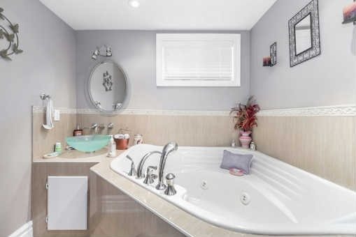 Homes Sold Sidesplit Etobicoke