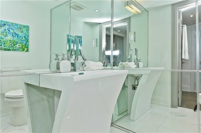 Roncesvalles Homes Sold