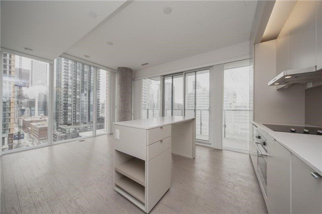 Toronto Peter Street Condos