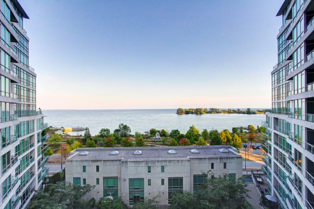 Condos Mimco Grenadier Landing Toronto