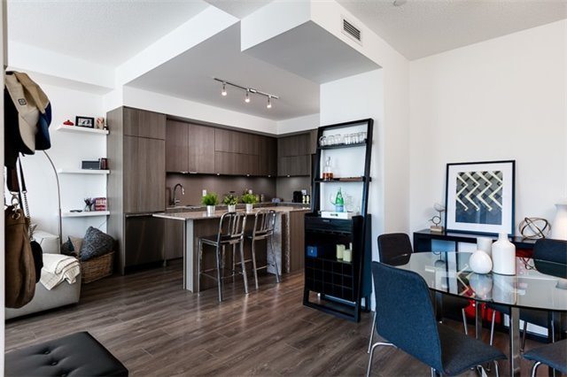 one-park-place-condos-regent-park