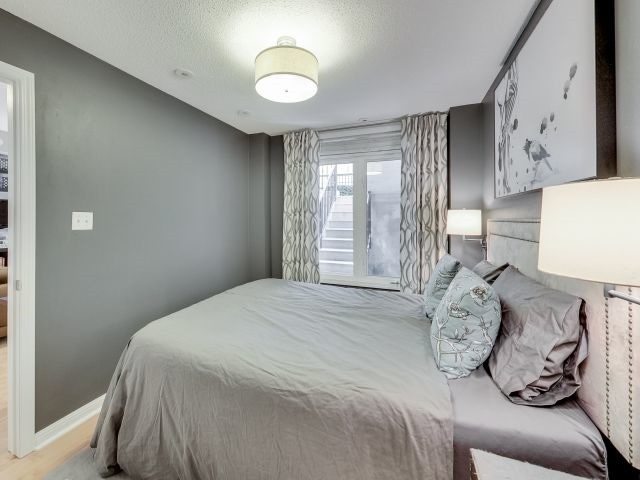 queen-west-the-gardens-townhomes