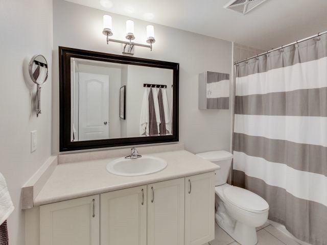 queen-west-townhomes-the-gardens