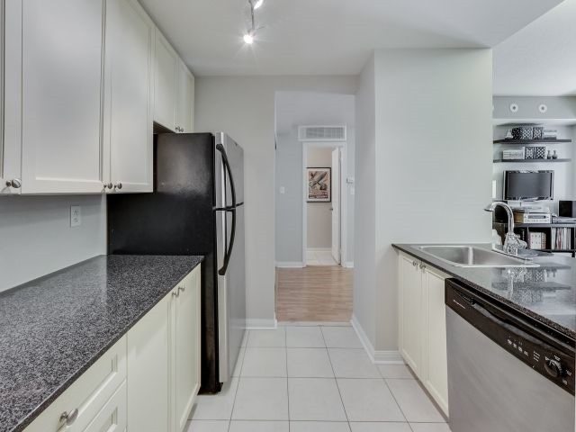 the-gardens-townhomes-queen-west