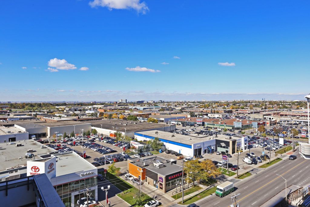 condos-islington-village