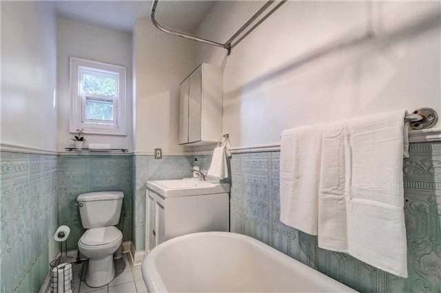 sold-toronto-woodbine-corridor