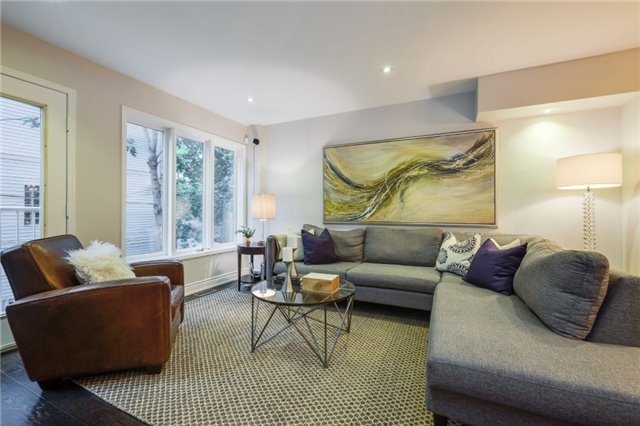 sold-townhomes-riverdale