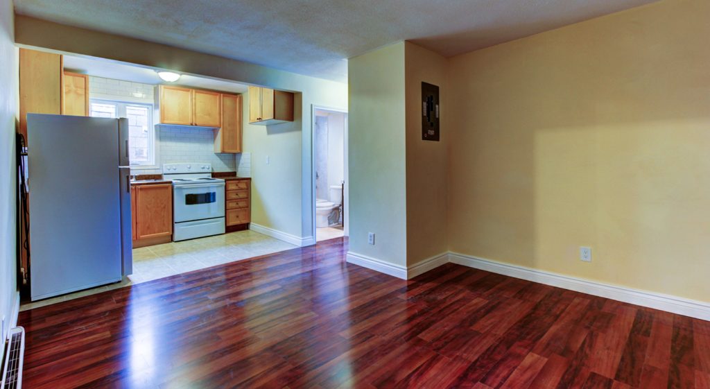 2530 Eglinton Main Hero