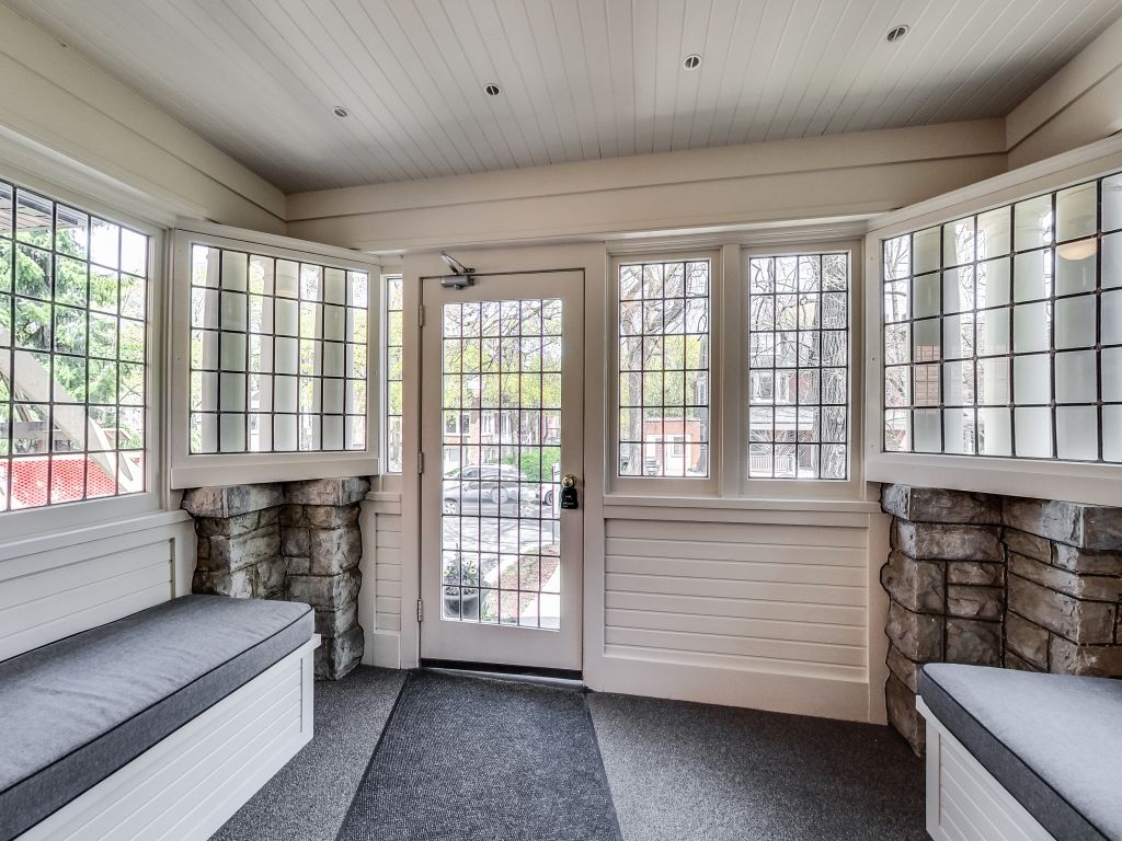 202 Sunnyside Ave Main Floor the BREL team