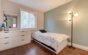2719 Spruce Needle Erin Mills