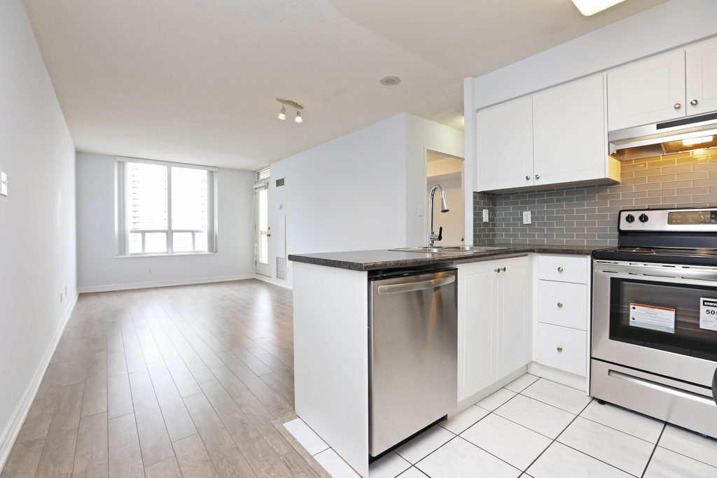 rental 28 Empress Avenue, Suite 1717